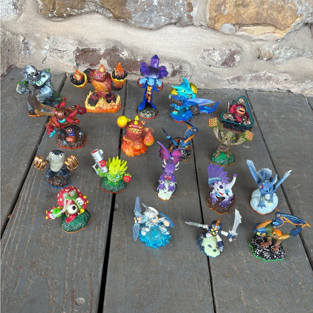 Skylander action figures